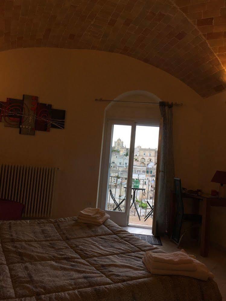 מטרה Lo Scorcio, Casa Vacanza Nel Cuore Dei Sassi Con Vista Incantevole Con Self Check-In מראה חיצוני תמונה